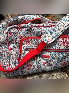 Vera Bradley Grand Weekender Bag “Sea Life” - Like New!